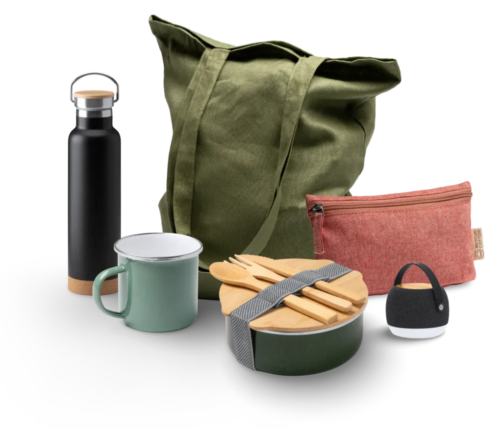Botella, taza, tabla de bambú y neceseres a medida fabricados en serie para una empresa